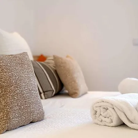 Apartmán Sleeps 4 Pool Air Con Wifi *